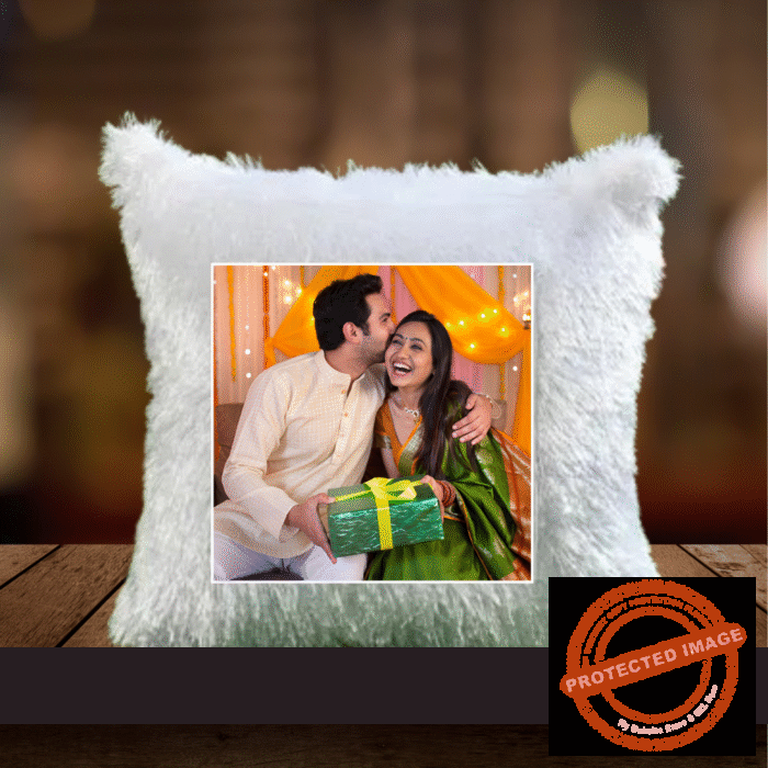 PERSONALIZED PHOTO FURR SQUARE WHITE CUSHION